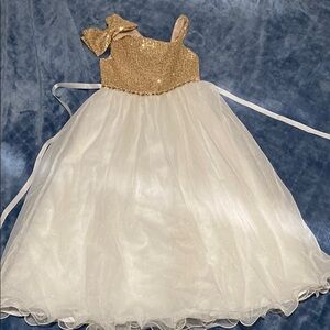 Girls size 8 Gold and White Sparkle Dress